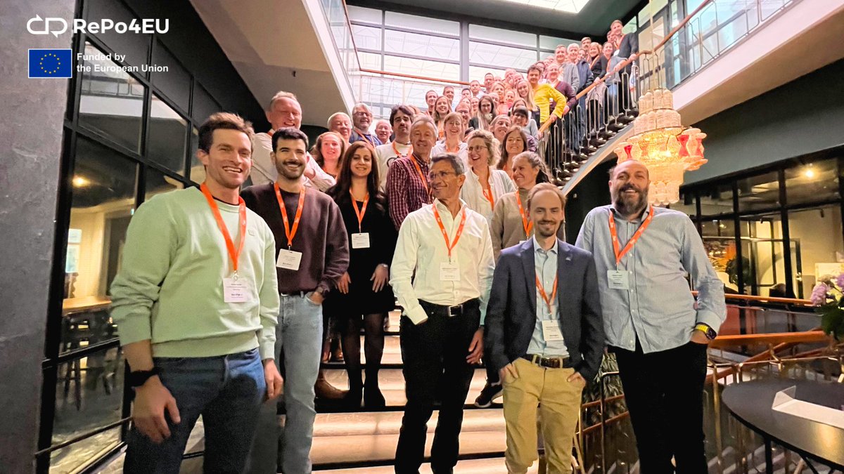 After a 7-hour session packed with fruitful discussions on #DrugRepurposing, hearing exciting updates from the #REPO4EU consortium, we wrap up the second day of our 3rd General Assembly with a group photo 🙌

Thanks to all our partners who joined us in-person in Stockholm! 🇸🇪