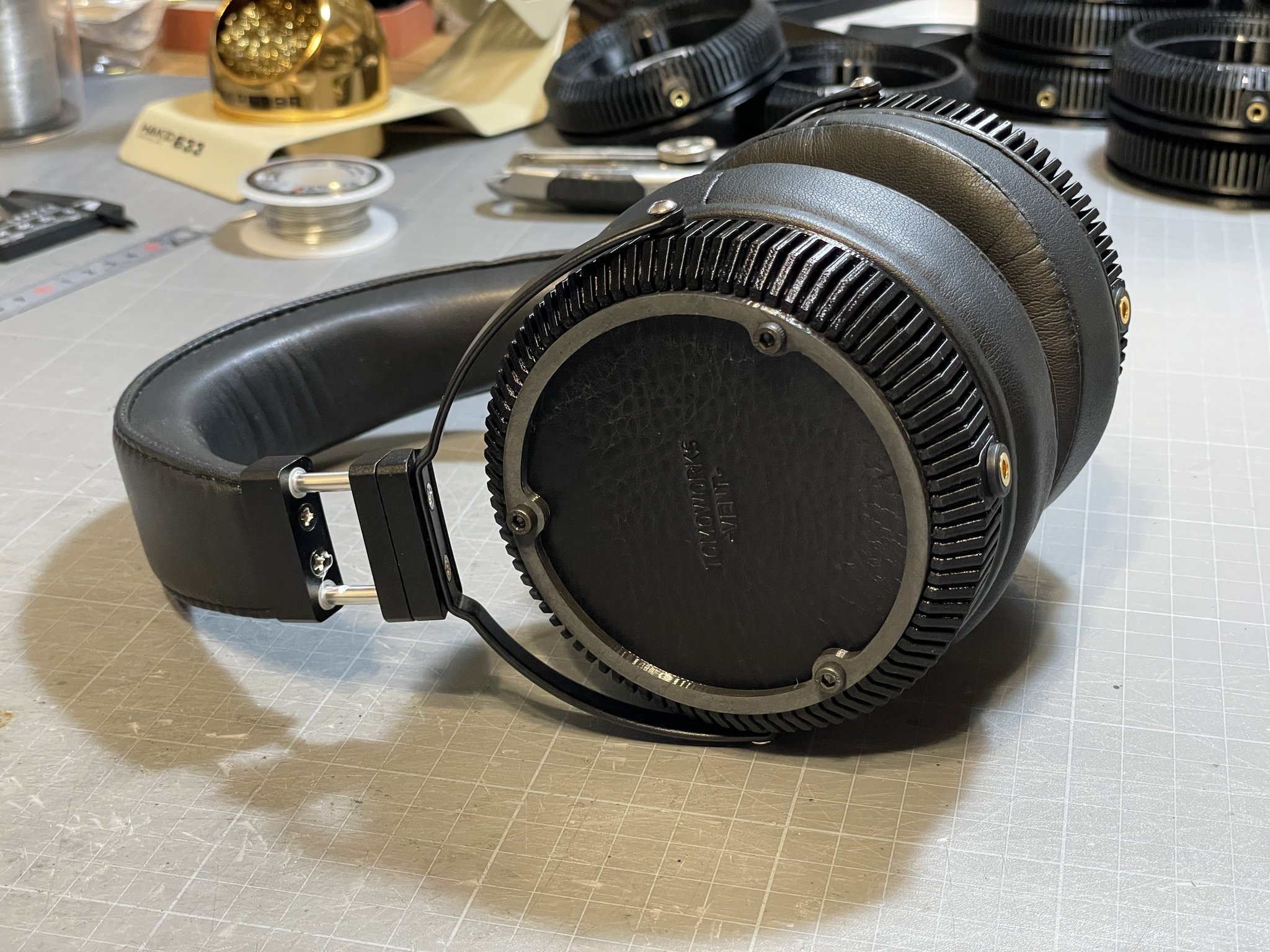 TOMOWORKS VENT＆ヘッドホンスタンド