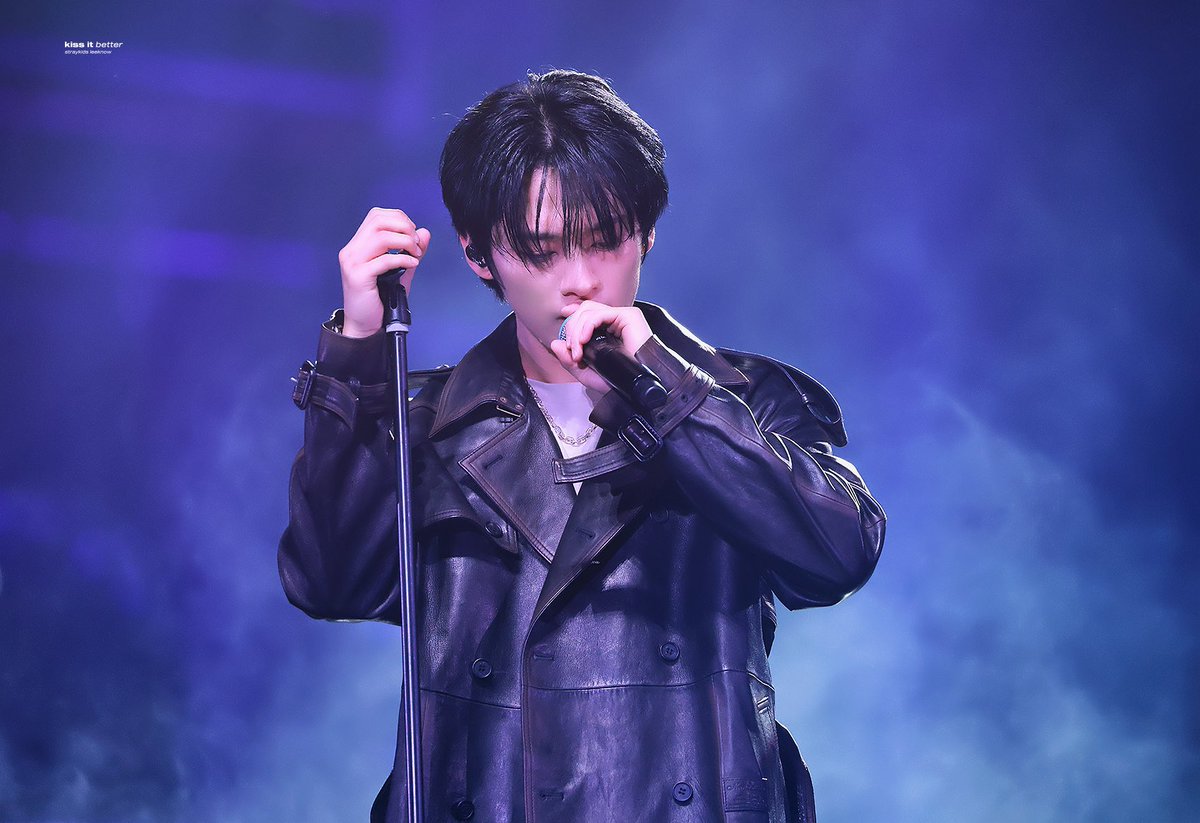 언제나 리노편

#리노편_짱많아_생일축하해
#TheWorldisLeeKnowsStage
#HappyLeeKnowDay