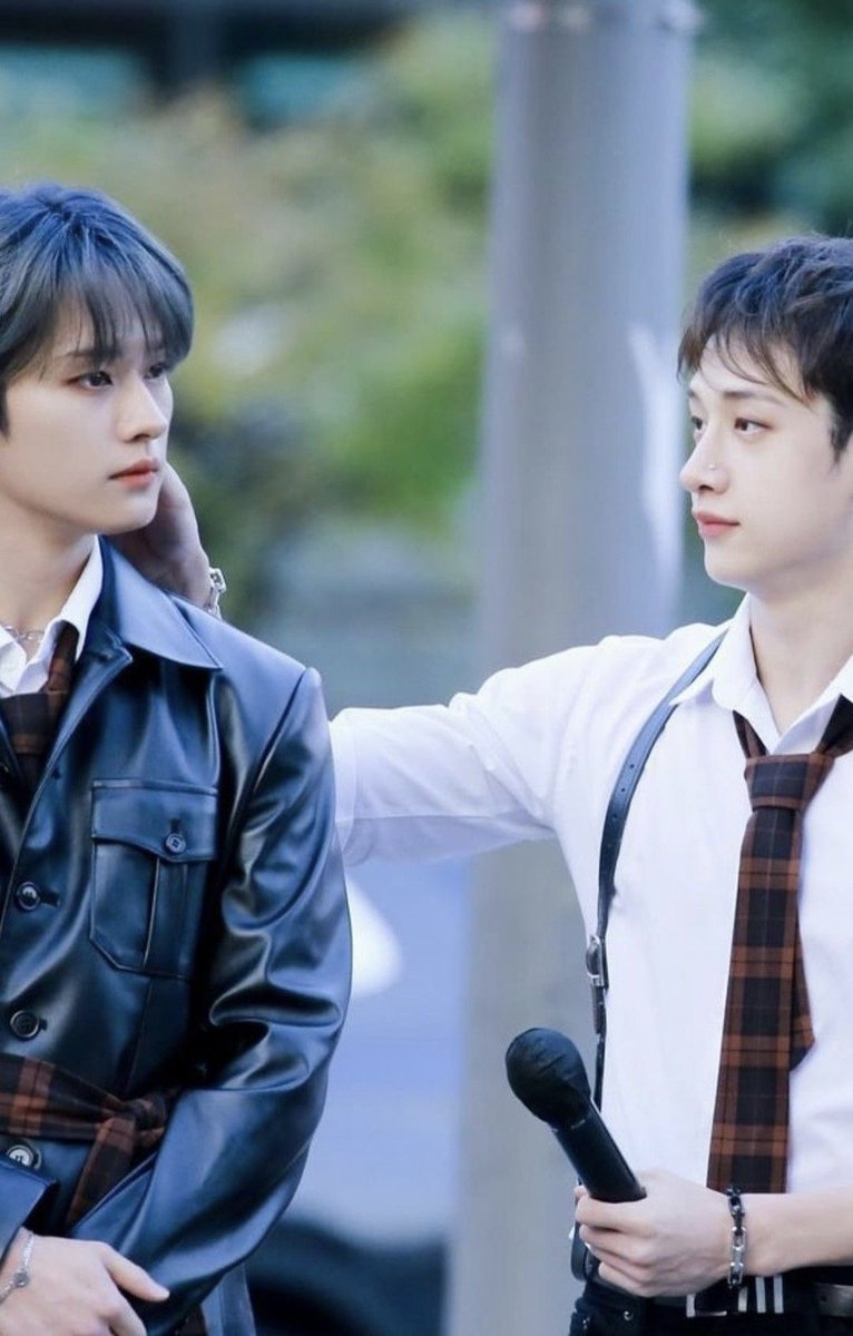 ｡･ﾟﾟ｡･ﾟﾟ｡
ﾟ。 Daily Bang Chan 🐺 
　ﾟ･｡･ — 𝒽𝒶𝓅𝓅𝓎 𝓁𝑒𝑒 𝓀𝓃𝑜𝓌 𝒹𝒶𝓎