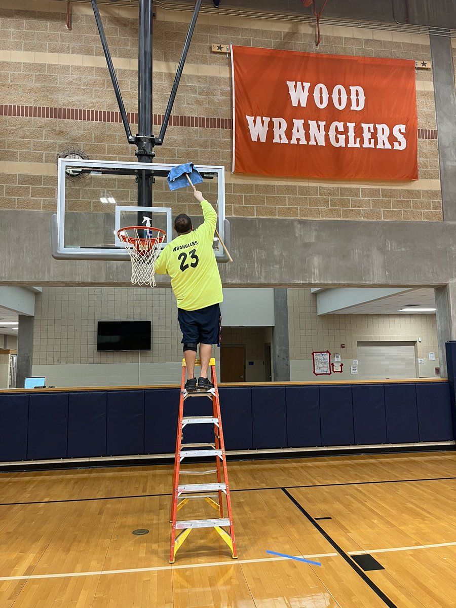 @WranglersWood getting the 🏀 goals all cleaned up and ready for the season this morning! Crystal clear and fresh nets 😍😍😍 #WranglerBasketball #ProudCoachMoment #BeBetter #WranglerNation #WranglerPride 
#DontJustTalkAboutItBeAboutIt
#WreckEmWranglers