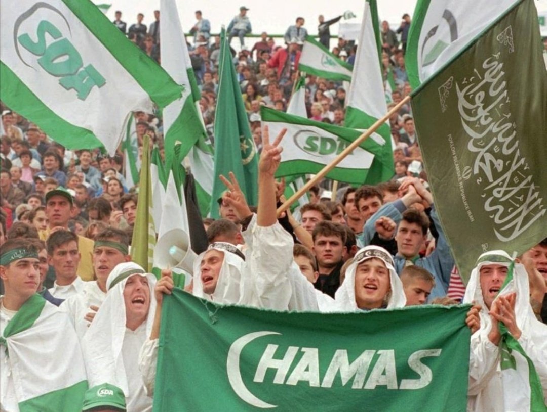 Middle East? No, this is Europe, Bosnia &amp; Herzegovina 🇧🇦 in 1995 when United States 🇺🇸 and NATO together with Islamic terrorists went to war against the Serbs.