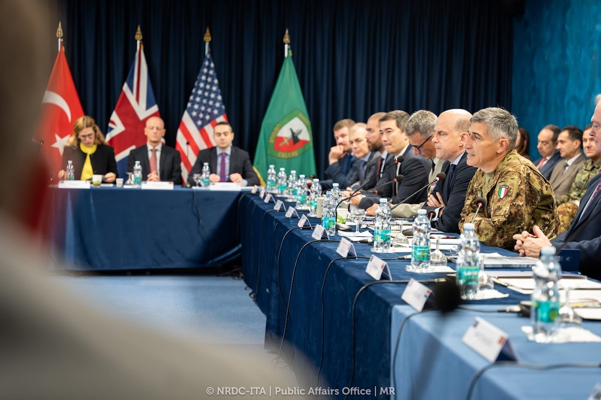 🌐 NATO Defence Counsellors Visit NRDC-ITA 🇮🇹 Today, #NRDCITA had the honor of hosting a delegation of @NATO Defence Counsellors, led by Assistant Secretary General Angus Lapsey. The visit focused on strengthening our role as the Allied Reaction Force HQ, in line with NATO's…