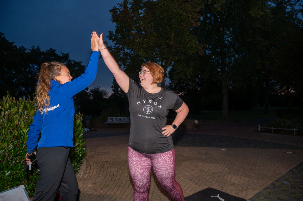 Uniek Sporten Brabant (@unieksportennb) on Twitter photo ๐๐จ๐ฐ๐๐ซ๐ฏ๐ซ๐จ๐ฎ๐ฐ ๐ช
Toen Laura de indoor fitnesscompetitie Hyrox ontdekte veranderde alles. Dankzij het project Sportdromen gaat ze beter om met innerlijke struggles en durft ze te dromen van het hoogst haalbare ๐ญ
Lees meer ๐ unieksporten.nl/brabant/nieuwsโฆ
#unieksportenbrabant ๐๐จ๐ฐ๐๐ซ๐ฏ๐ซ๐จ๐ฎ๐ฐ ๐ช
Toen Laura de indoor fitnesscompetitie Hyrox ontdekte veranderde alles. Dankzij het project Sportdromen gaat ze beter om met innerlijke struggles en durft ze te dromen van het hoogst haalbare ๐ญ
Lees meer ๐ unieksporten.nl/brabant/nieuwsโฆ
#unieksportenbrabant