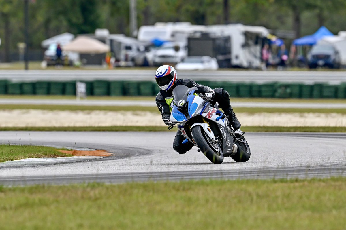 bunnysat's tweet photo. Track day at CMP. https://t.co/6ugM3nJDVq