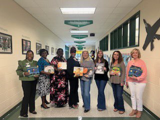 mremustangs's tweet photo. What a fun morning having visitors come in to read to our students for Pumps, Pearls and Books! Thank you to all of our community ladies who joined us! We are grateful to have you serving with us! #FirstClassLeaders #PumpsPearlsBooks @mc_garvin @DrForehand @brantleyteacher https://t.co/PwPhM5cLKj