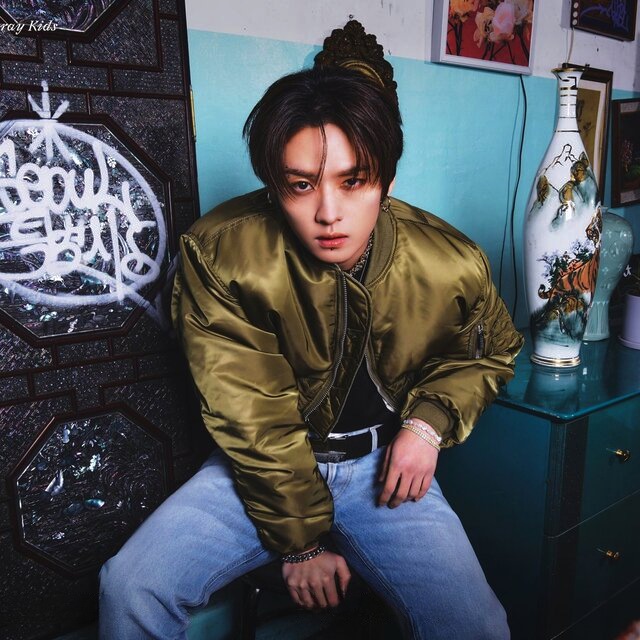 Lee Know of Stray Kids celebrates his 25th birthday today🐇🎂

For years, his prolific dancing abilities, versatile vocal color, and masterful flow have mesmerized audiences globally. Lee Know's creative talents seem boundless, whether choreographing awe-inspiring routines or