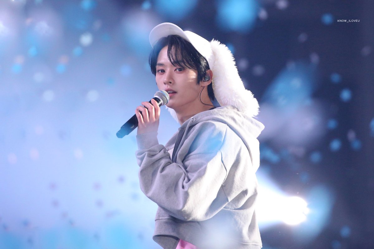 know_iloveu's tweet photo. .˖ᕱ⑅ᕱ .
꒰*◕▵◕*꒱.*
리노 생일 기념 알티 이벤트 두번째♡̴
추첨 한 분께 이 사진으로 제작한 쉬폰패브릭포스터를 드립니닷 !
이것도 당발은 26일에 할게요 ~

#리노편_짱많아_생일축하해 
#TheWorldisLeeKnowsStage
#HappyLeeKnowDay https://t.co/bXrL3JySzK
