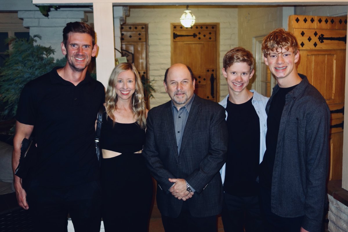 You are a true gentleman, and it was a pleasure to meet you! Thank you <a href="/IJasonAlexander/">jason alexander</a> and <a href="/nbff/">NewportBeachFilmFest</a>.
