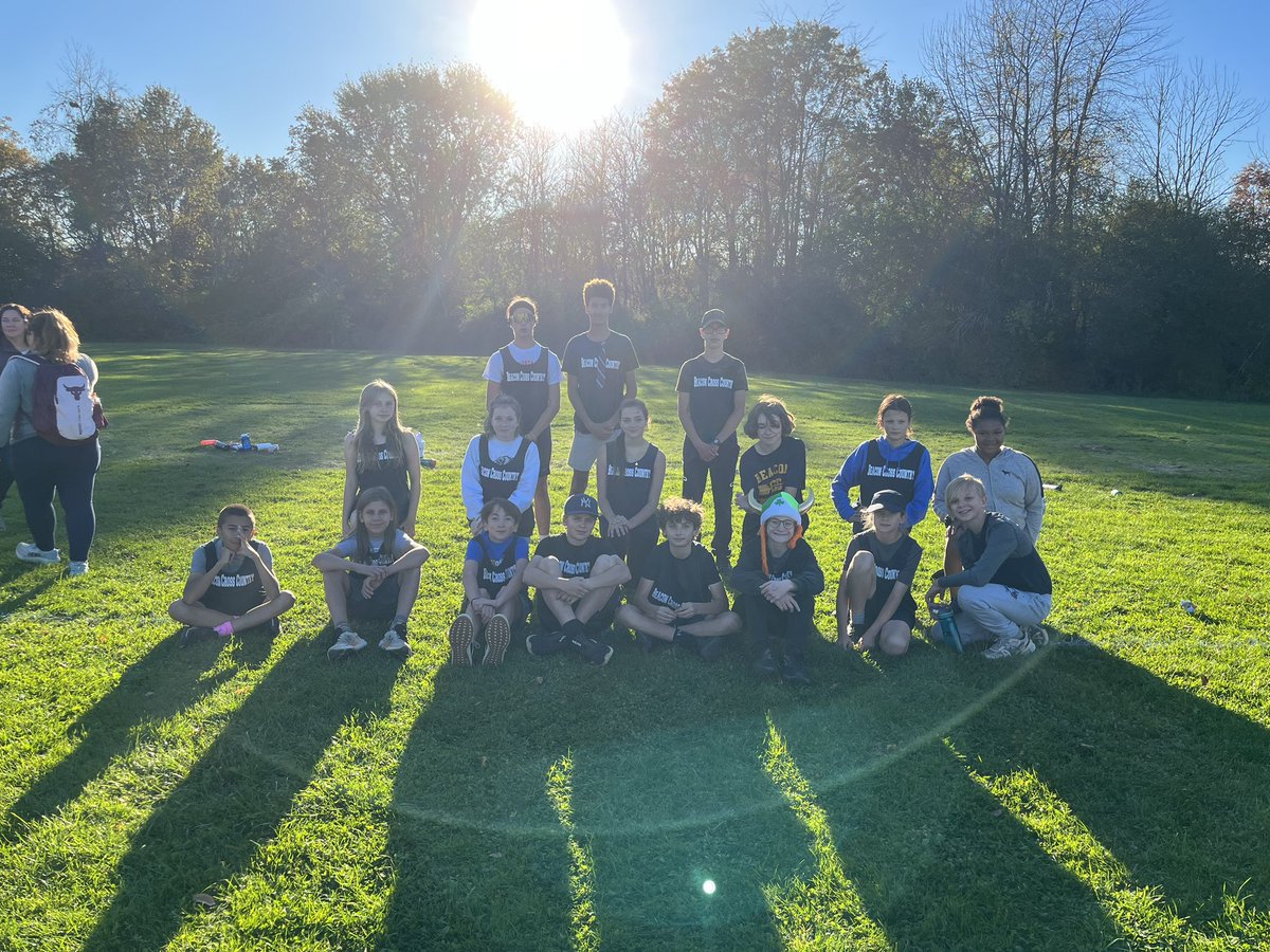 BeaconVarXC's tweet photo. Congrats to this team on a great season. I will miss the 8th graders and wish them luck on Varsity next year!!! https://t.co/FdhY3shXul