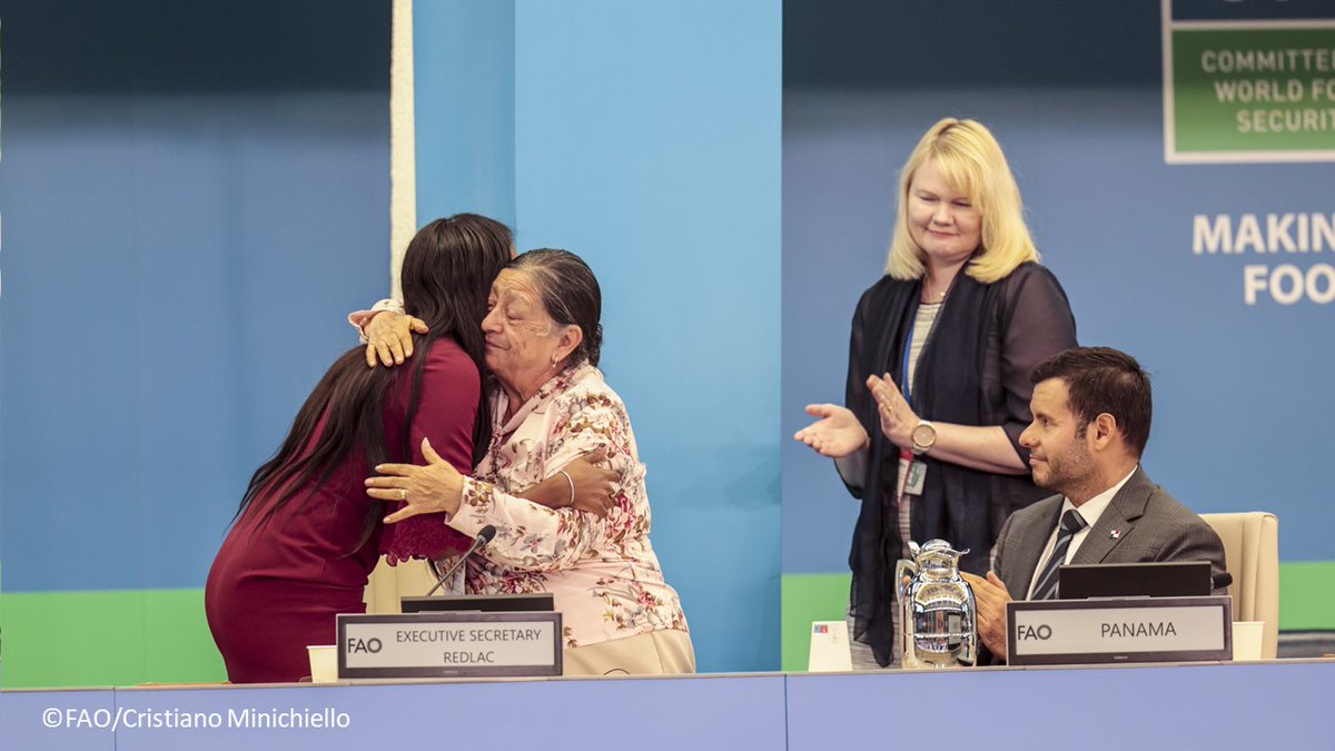 UN_CFS's tweet image. #BreakingNews 🌍#CFS51
🔴The Voluntary Guidelines on #Gender Equality and #Women&apos;s and Girls Empowerment in the context of #FoodSecurity and Nutrition have been endorsed!

With their crosscutting nature, they address a vital dimension that transcends all sectors of society.