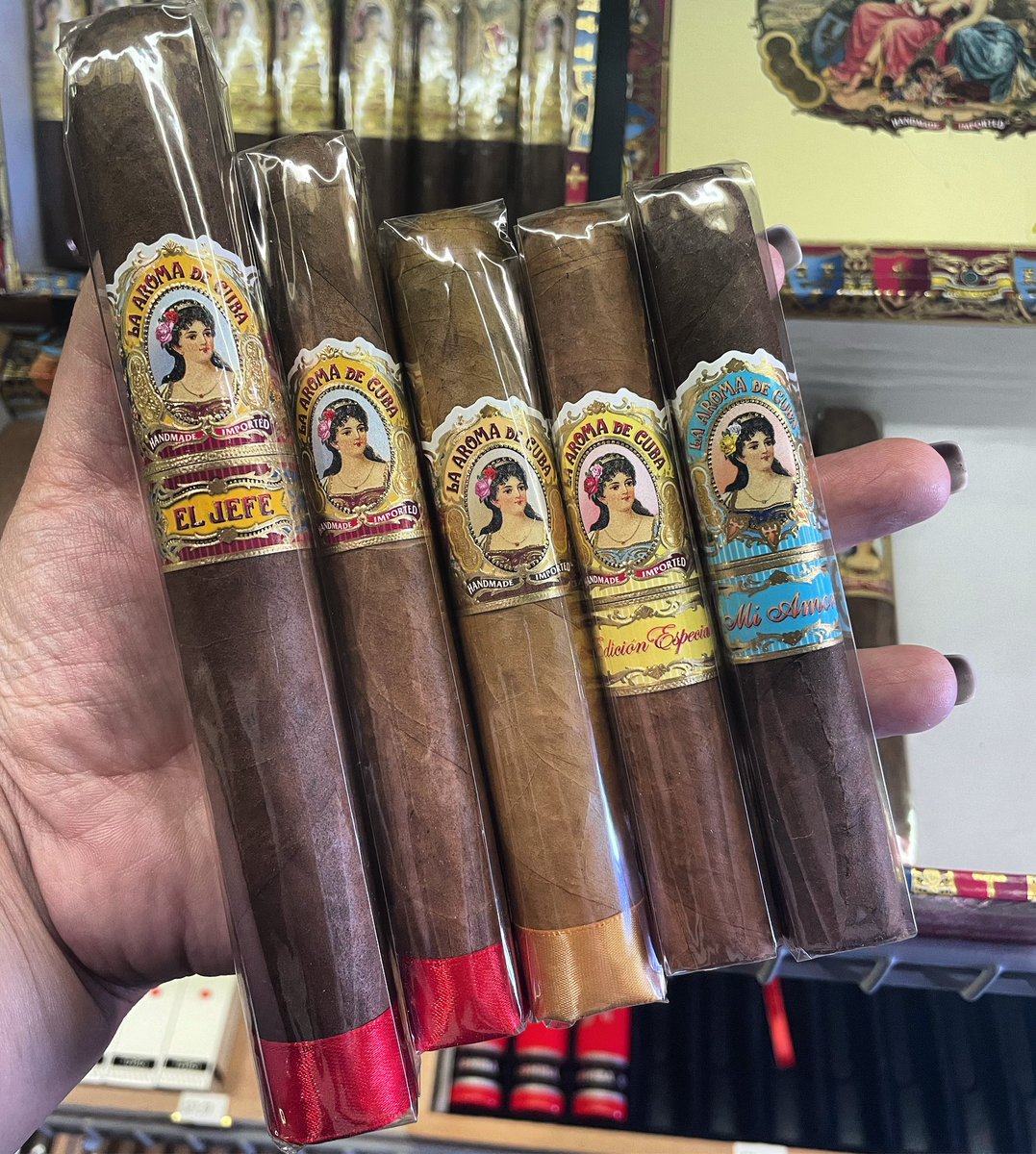 SophiaM41298966's tweet image. 7 days till Halloween 👻 day one of Spooky good deals buy any three  #laaromadecubacigars get one buy any five get two buy a box you can mix and match get a  #humidor #elcidscigarshop #elcidscigars #elcidscigarlounge #elcidstobacco #elcids #cigaroftheday #cigars #cigarboss