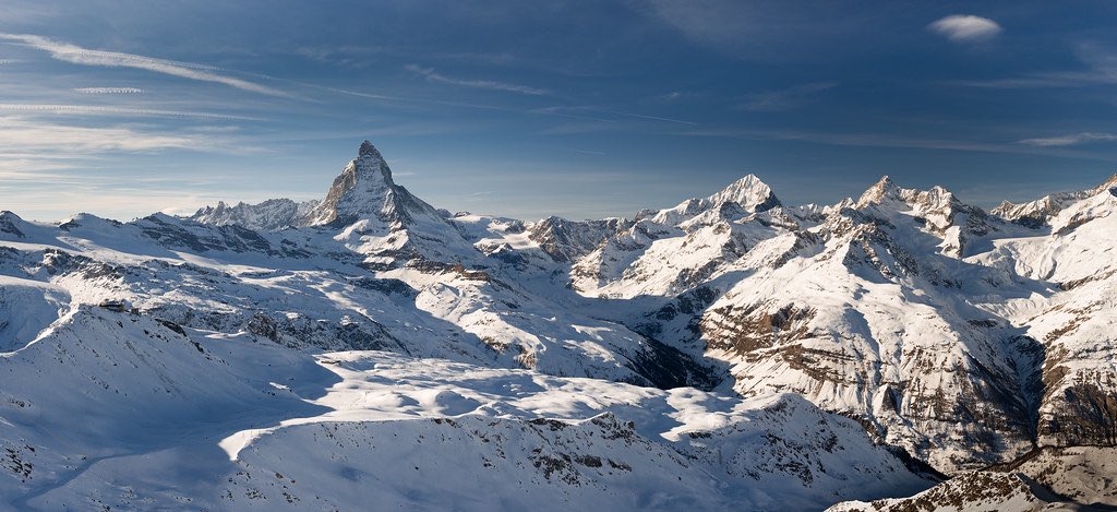 Did you know Zermatt is surrounded by 38 peaks over 4000 metres? As alpine landscapes go, it doesn’t get much more dramatic than that! 🤩 <a href="/zermatt_tourism/">Zermatt - Matterhorn</a> #inlovewithswitzerland