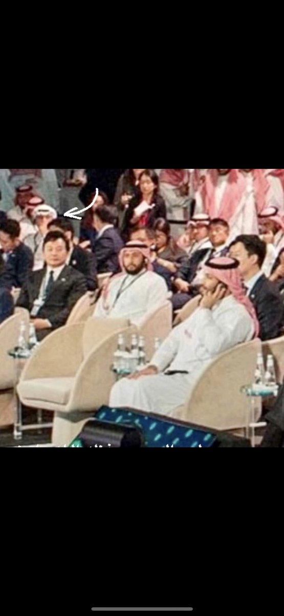 يوم جميل مع اخي الغالي <a href="/Badermasaker/">بدر العساكر Bader Al Asaker</a> بوجود قائدنا الملهم وصانع المستقبل وصاحب الرؤية العظيمة #ولي_العهد_الأمير_محمد_بن_سلمان #مبادرة_مستقبل_الاستثمار