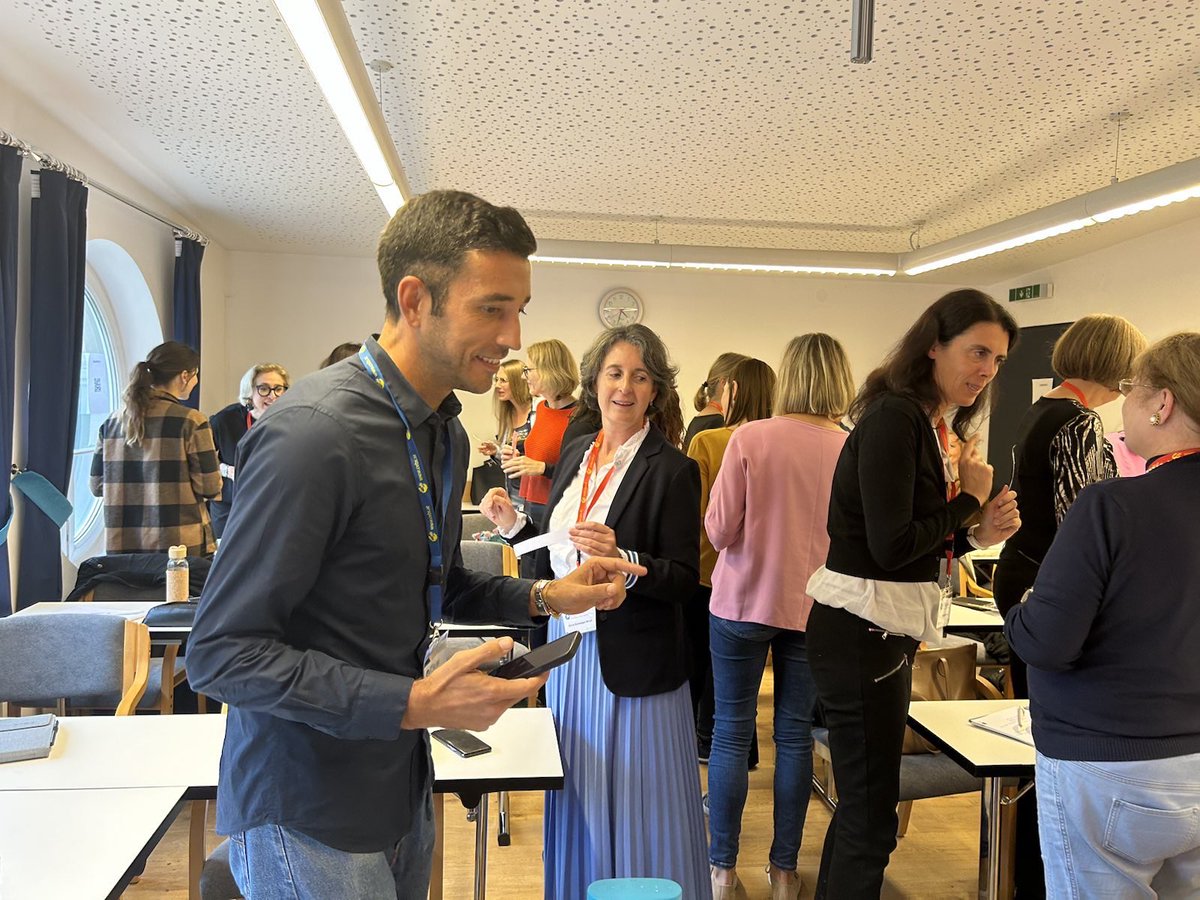 CebsAustria's tweet photo. The afternoon sessions were filled with highly motivating ideas for the language classroom.

Merci @cavilamvichy Michel Boiron
Thank you @IanMcM 
Grazie @MarcoBenini 
Muchas gracias: Manuela Mena Octavio https://t.co/fGEM1UEpnd