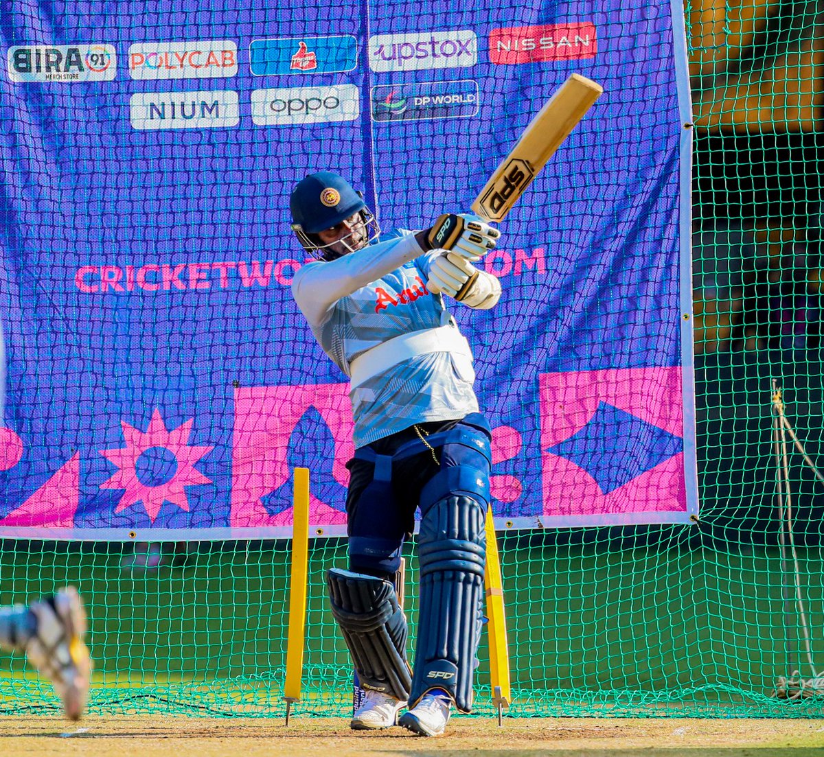 🚨 Mathews approved as replacement for Pathirana in Sri Lanka squad 🚨
 
The Event Technical Committee of the ICC Men’s Cricket World Cup 2023 has approved Angelo Mathews as a replacement for Matheesha Pathirana in the Sri Lanka squad.

Mathews, who has played 221 ODIs, was named