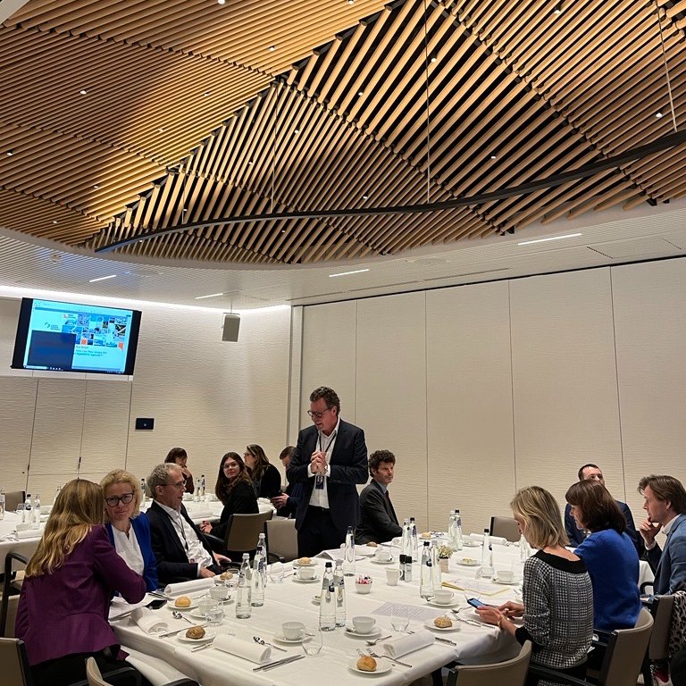 EnerSolutions's tweet image. Main highlights from today&apos;s discussion:
🟢#science &amp;amp; innovation are key drivers of Europe’s competitiveness and #GreenTransition
🟢the public sector needs to enable the transition, the private sector must lead it
Thank you @miapetrakumpula @NielsFuglsang @MWorsdorfer @AnnMettler