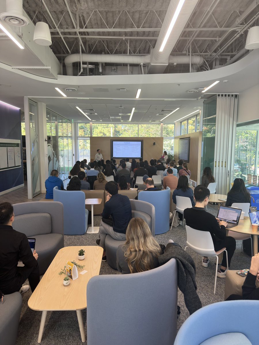 We are hosting our inaugural doctoral consulting career day! Seeing a super packed event with 5 major employers like Guidehouse, Bain, LEK consulting, Booz Allen in attendance. Off to an amazing start. 🚀