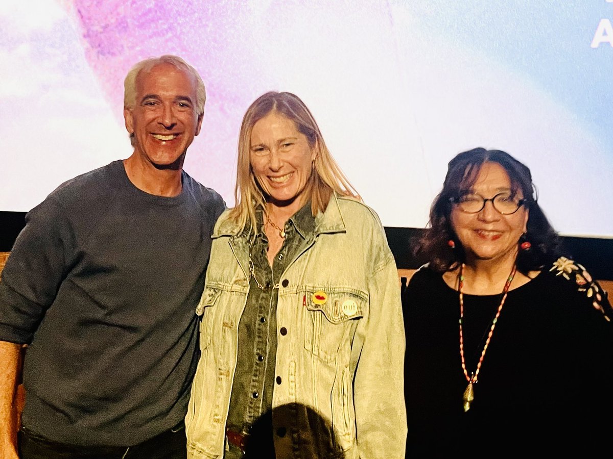 BIG THANKS to director TAMRA DAVIS and producer ANN CARLI for an amazing Q&amp;A after a sold-out screening for the re-release of 2002’s “CROSSROADS,” featuring the big screen acting debut of BRITTNEY SPEARS! This movie really holds up, could have been released today! #BrittneySpears
