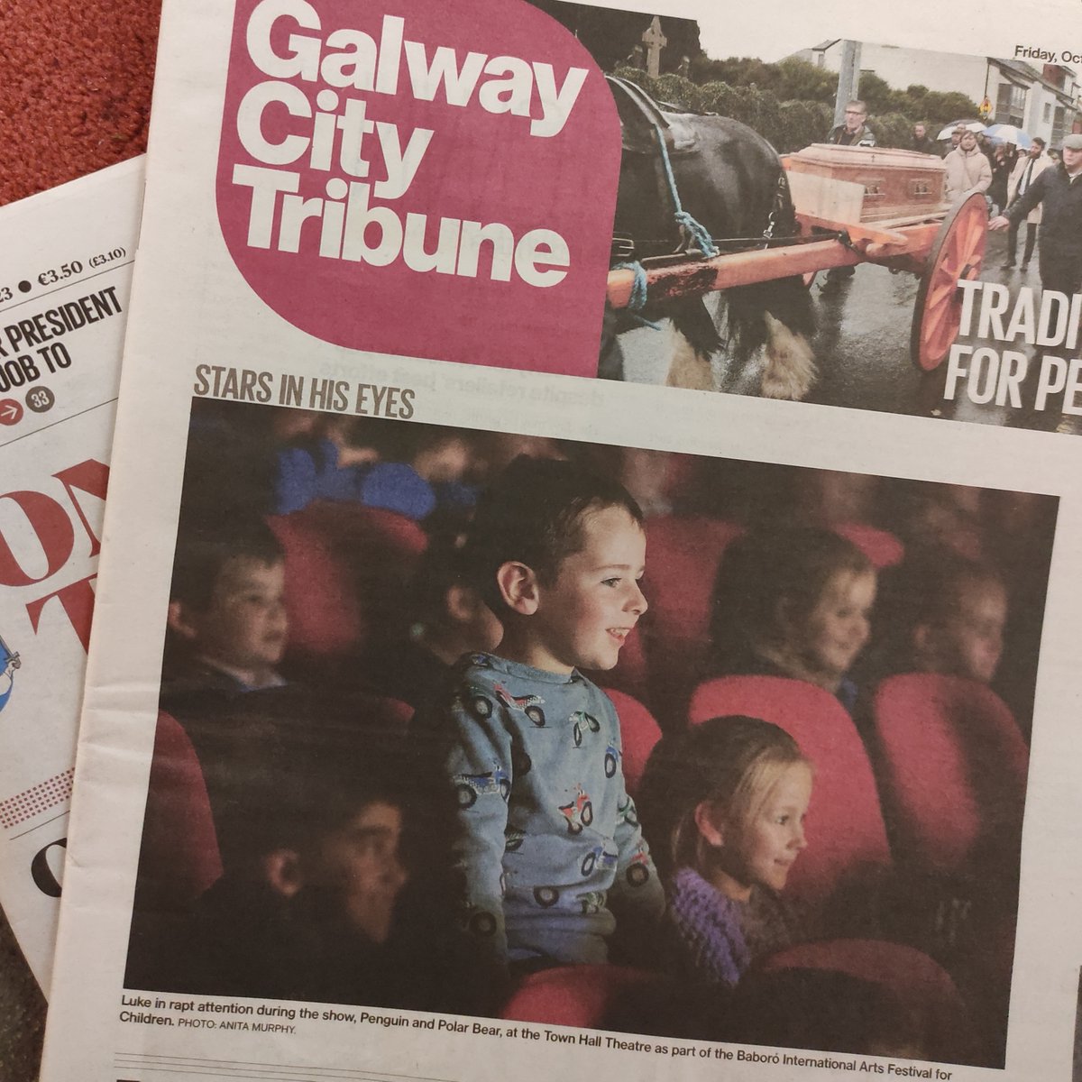 Meitheal (@meitheal_arts) on Twitter photo Audience response to ‘Polar Bear and Penguin’ at <a href="/BaboroGalway/">Baboró International Arts Festival for Children</a> beautifully captured by photographer Anita Murphy and featuring on the front page of <a href="/CTribune/">Connacht/CityTribune</a> this week.
‘Polar Bear and Penguin’ is the creation of Meitheal Artist Paul Curley and John Currivan. Audience response to ‘Polar Bear and Penguin’ at <a href="/BaboroGalway/">Baboró International Arts Festival for Children</a> beautifully captured by photographer Anita Murphy and featuring on the front page of <a href="/CTribune/">Connacht/CityTribune</a> this week.
‘Polar Bear and Penguin’ is the creation of Meitheal Artist Paul Curley and John Currivan.