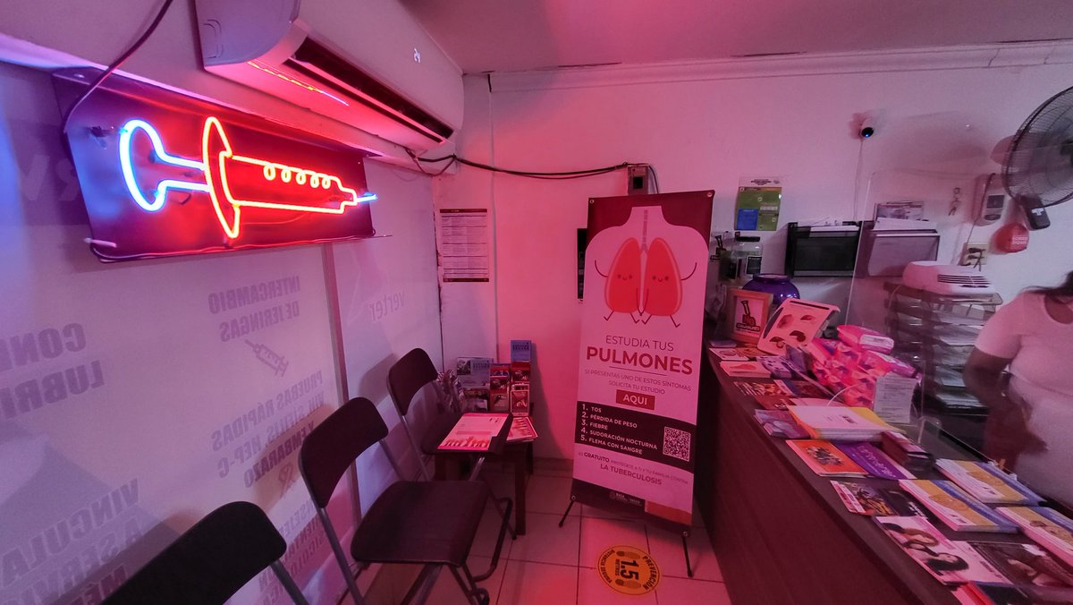 Opportunity to visit La Sala (The Room) yesterday in Mexicali 

The work being done under such difficult circumstance to support people who use drugs is mind blowing. 

A safer consumption space that works with and for people who use drugs.