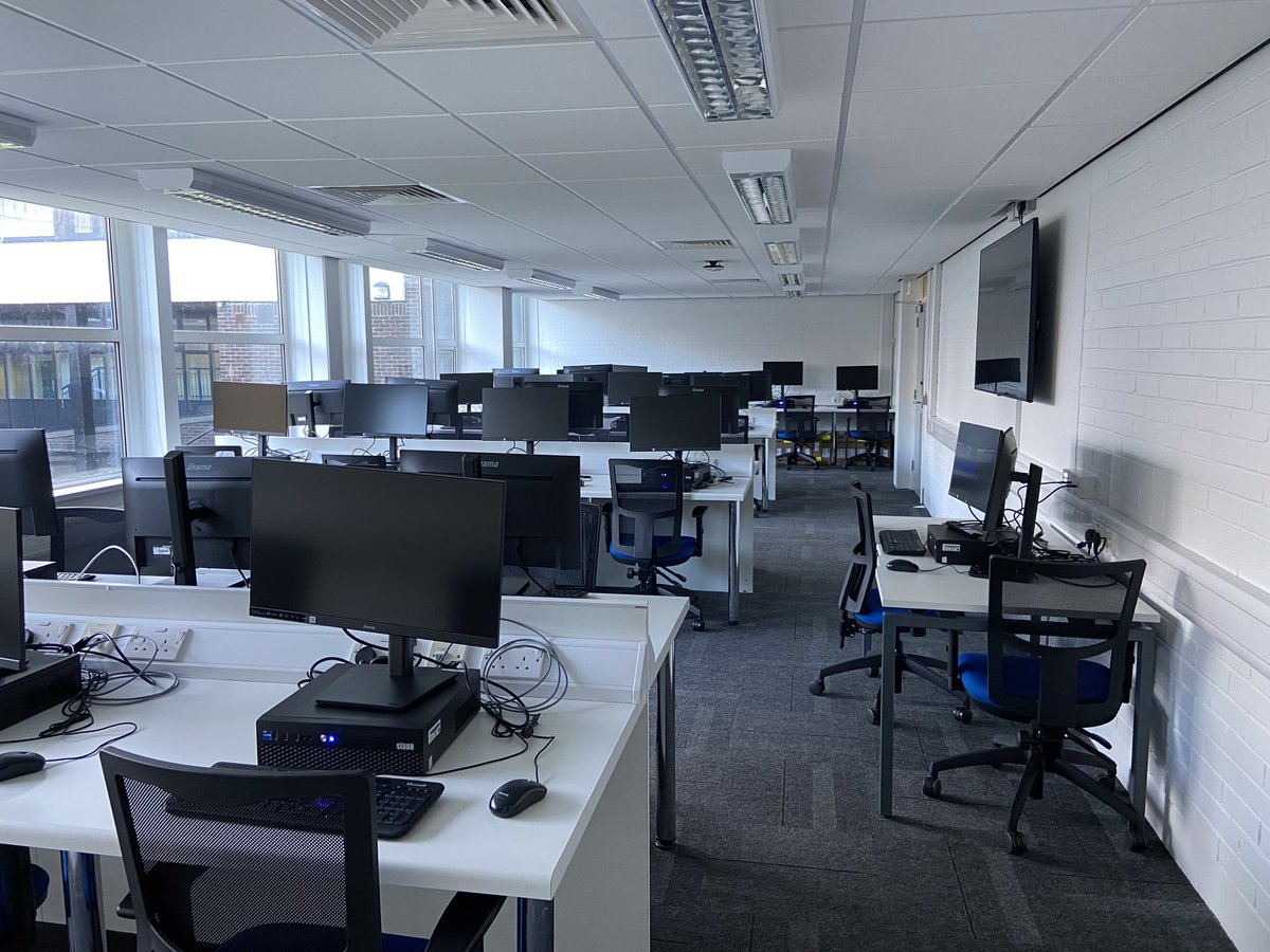 Prof Geoff Simmons tweet media