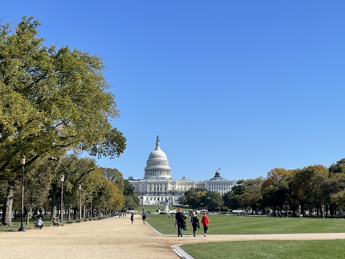 It was such a BEAUTIFUL day on Capitol Hill! So thankful to all the legislators today who are hearing the concerns of Medical Laboratory
Scientists across America! #Labvocate 🥼🗣️ @ASCLS