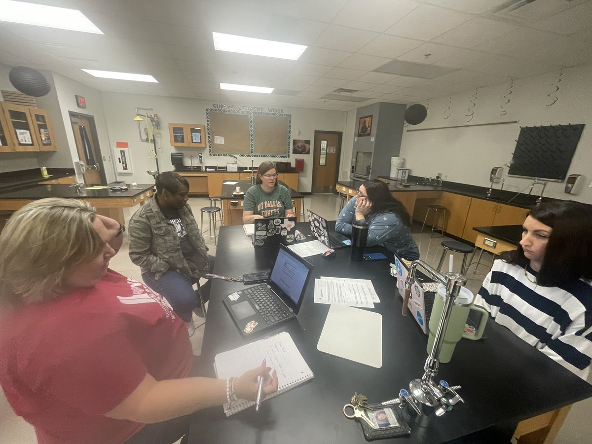 Megan Bruce tweet media