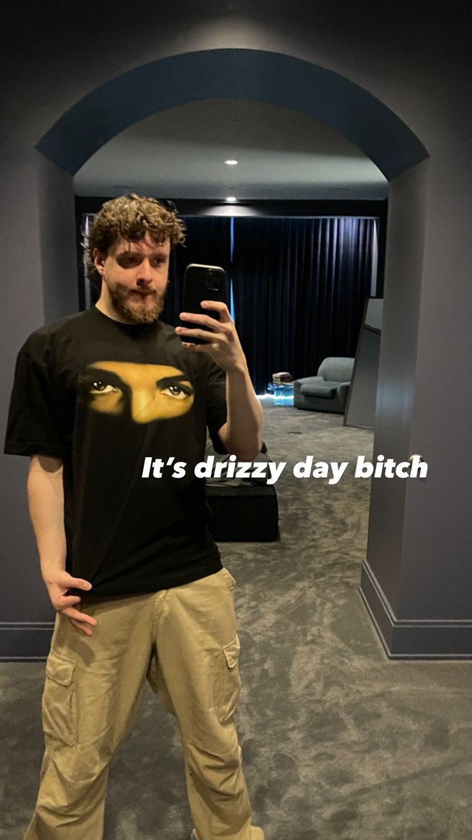 harlowsarchive's tweet photo. wake up new jack harlow mirror selfie just dropped https://t.co/u9kZ4kbuNH