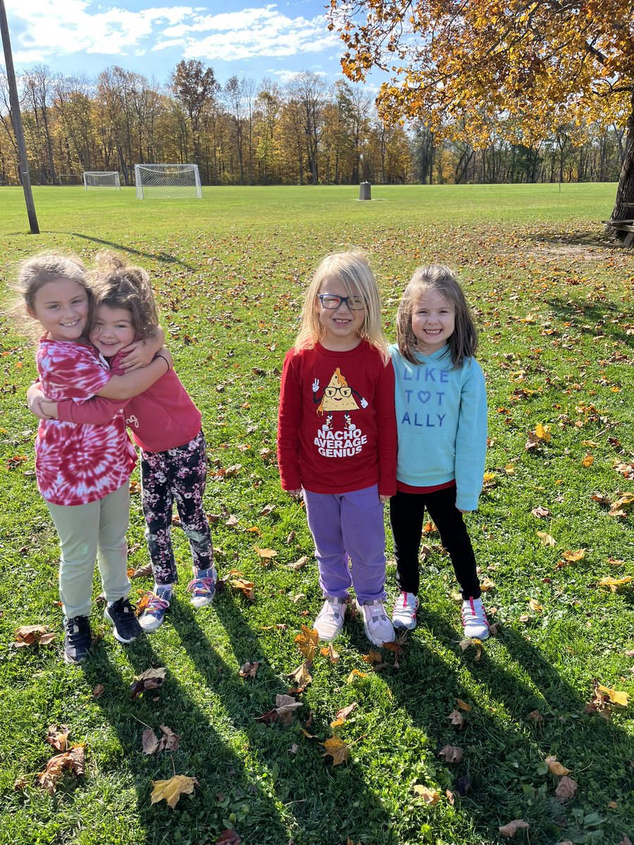 MeredithFreida's tweet image. We are falling in love with this weather! We are having so much fun celebrating Red Ribbon Week! ❤️