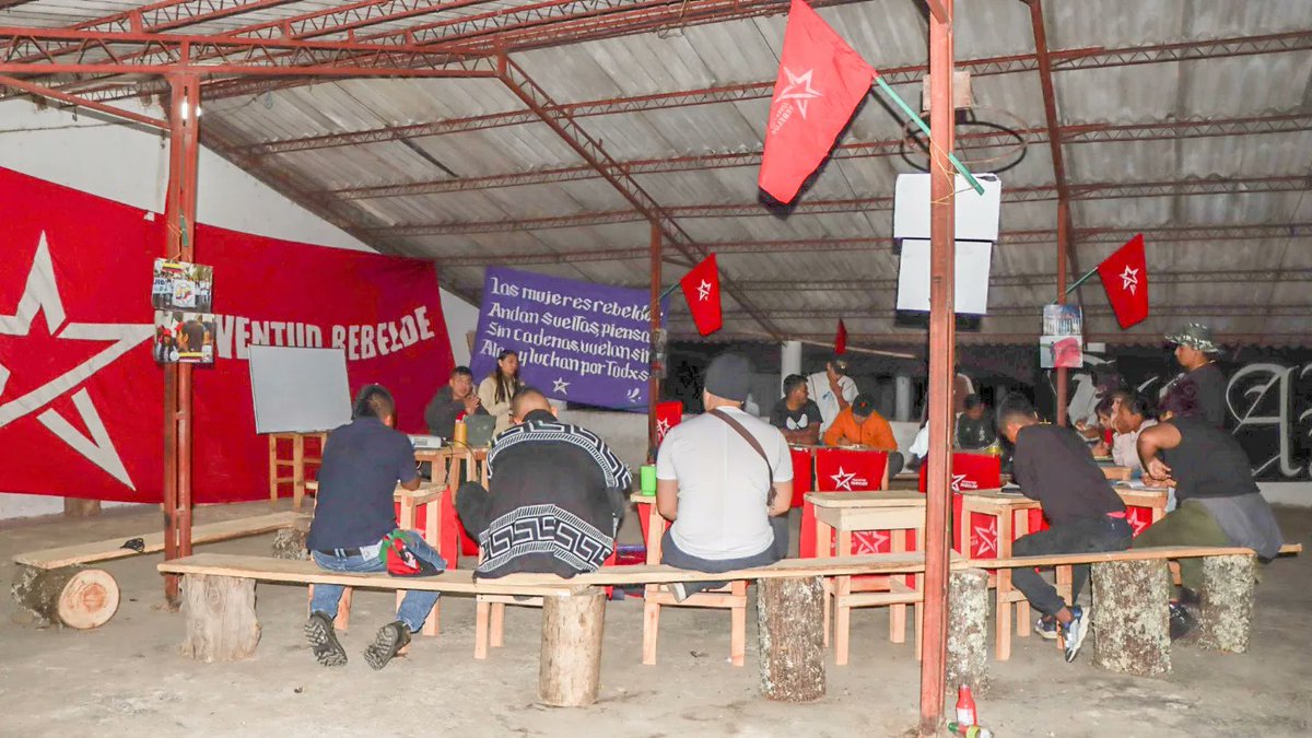 #Pacto61 🌱Asamblea Acompañamos la Escuela Municipal Rebelde "Jose Ramón Hurtado", con la Juventud Rebelde, donde reafirmamos nuestro compromiso con la transformación de nuestros territorios, en territorios de paz con justicia social y ambiental
<a href="/Jorge_BastidasR/">Jorge Bastidas - Pacto Histórico Cauca</a> <a href="/JuanDGobernador/">Juan Diego Castrillón</a>