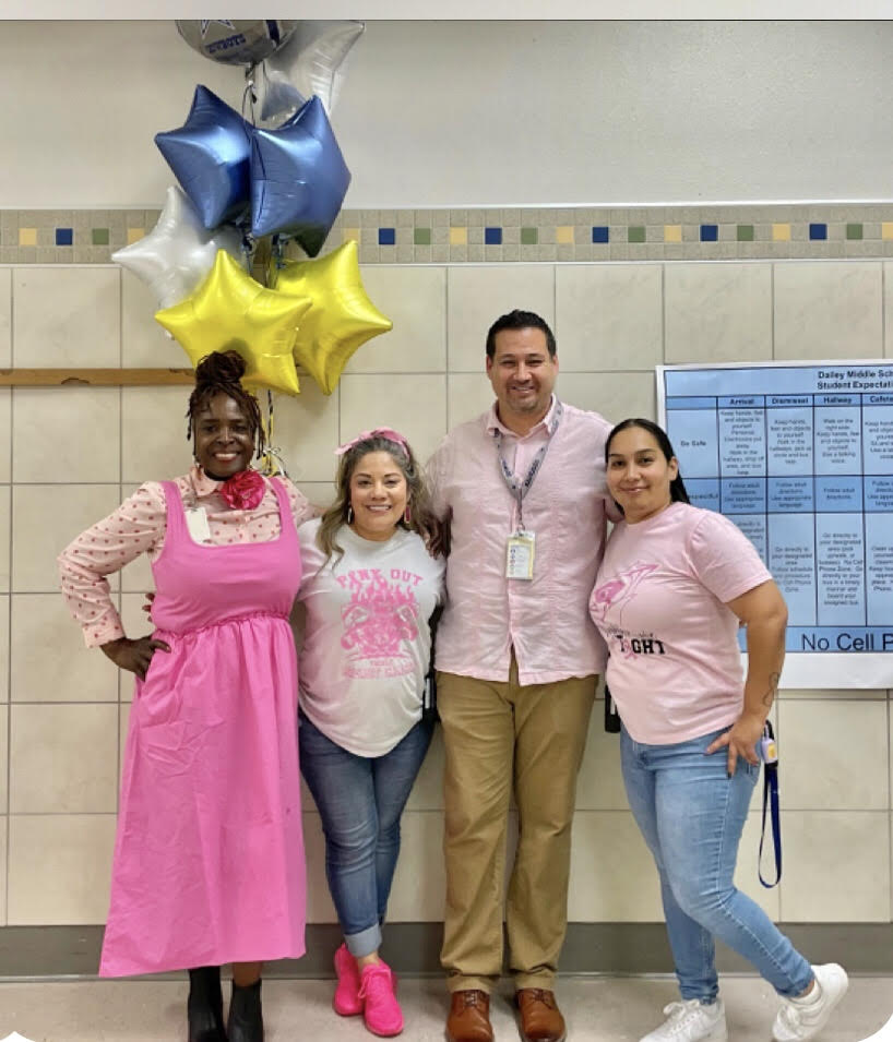 DVISD_DMS's tweet photo. Pink Out Day !
Making memories with students and staff .
#BreastCancerAwarenessMonth #DaileyPrideAllDay #education
#StudentSpotlight https://t.co/dZuWnxg8hR