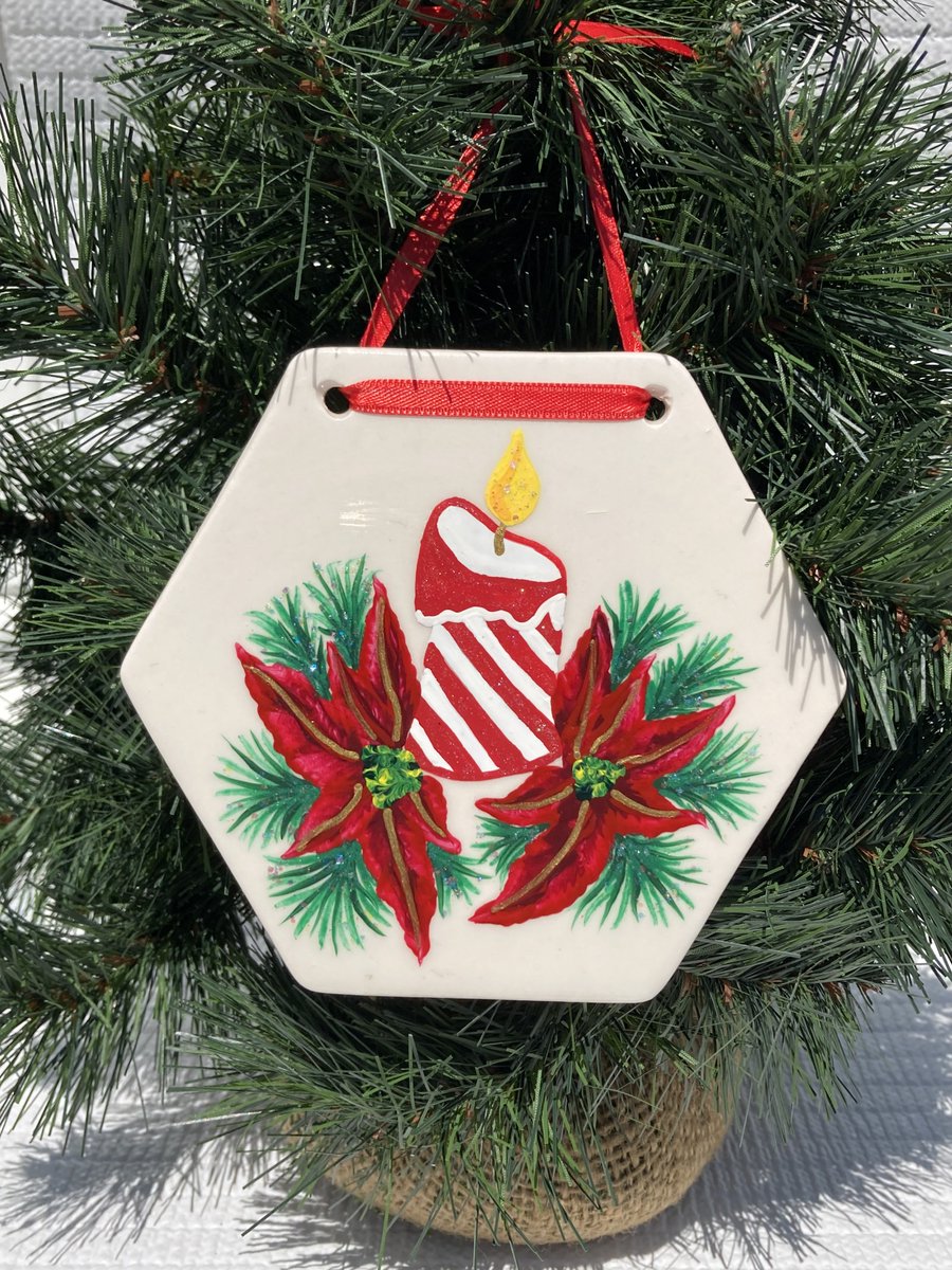 LPaintitpretty's tweet image. Christmas tree ornament etsy.com/listing/154956… #christmasornament #ceramicornament #handpaintedornament #SMILEtt23 #christmasdecoration #stockingstuffer #holidaydecor #etsy #paintitpretty