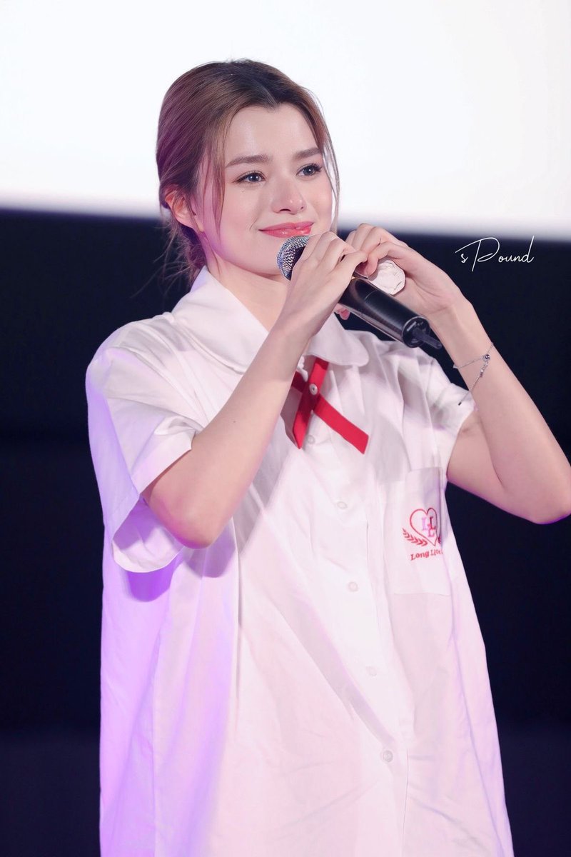 evee_fb's tweet image. Só falta 2 dias pra Namo estar na Netflix AAAAAAAAAAAAA

Finalmente vou conseguir assistir Long Live Love 🥹💕

#Beckysangels
#LLL
#LongLiveLove