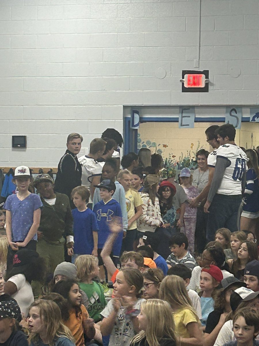 Courtney Smith-Copeland (@csmithcopeland) on Twitter photo Thank you to @yhs_falcons football, cheer, <a href="/york_hs/">York HS NJROTC - Virginia</a> (NJROTC) and <a href="/RLPurvis/">Richard Purvis</a> (band) for making this so special for our Dolphin friends! <a href="/ShannonSButler/">Shannon Butler</a> #seniordayofservice Thank you to @yhs_falcons football, cheer, <a href="/york_hs/">York HS NJROTC - Virginia</a> (NJROTC) and <a href="/RLPurvis/">Richard Purvis</a> (band) for making this so special for our Dolphin friends! <a href="/ShannonSButler/">Shannon Butler</a> #seniordayofservice
