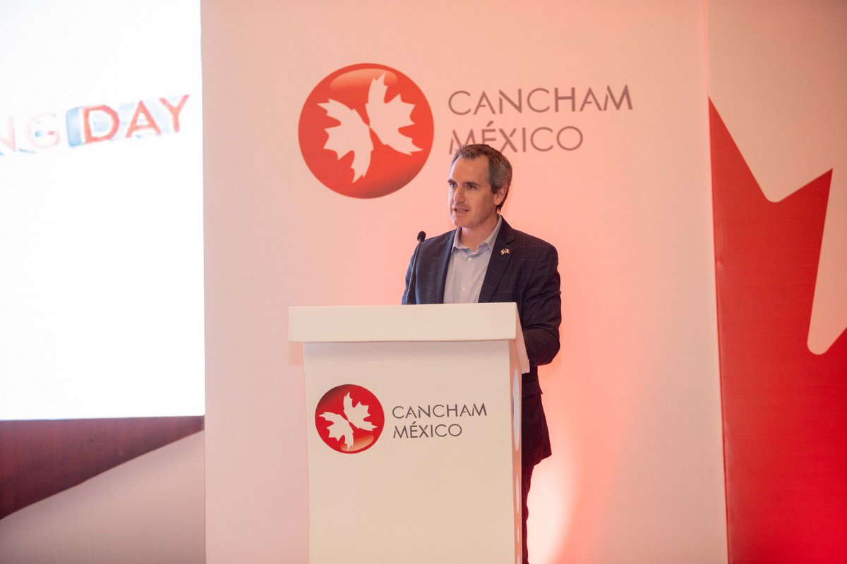 CanChamMx's tweet photo. Canadian Manufacturing Day 2023
A todos nuestros Socios, Amigos y Colegas #CanCham queremos agradecerles por haber sido parte de #CMD el pasado jueves 19 de octubre en #Querétaro
Un especial agradecimiento a nuestros panelistas y moderadores quienes nos brindaron las tendencias más actuales sobre temas en el marco del T-MEC, Nearshoring, Desafíos Geopolíticos, ESG, Industria 4.0 y cadena de suministro.
Agradeceremos el apoyo y compromiso de la Secretaría De Desarrollo Sustentable Querétaro (@SEDESUQro) con la Comunidad CanCham.
No cabe duda que sin el apoyo de nuestros patrocinadores, este evento no habría sido posible:
Garrido Licona y Asociados (@GarridoLicona)
JA Del Rio
Baker McKenzie México (@BakerMcKenzieMX)
Tim Hortons México (@TimHortonsMX)
Livingston International (@livingston_intl)
Genetec (@genetec)
WMP Mexico Advisors (@WMPMexAdvisors)
Strategy & Events MICE (@Strategy_Events)
Open Source Integrators (@OpenSourceInt)
Mind Up Academy México (@MindUpAcademy)
Así como a nuestros aliados estratégicos:
@AMAS_MX
CCI France Mexico Bajío
@index_queretaro
C12
Los invitamos a consultar más momentos del evento en este link: https://t.co/0siZ0qDgO3
#CanCham #CanChamBajío #CMD2023
