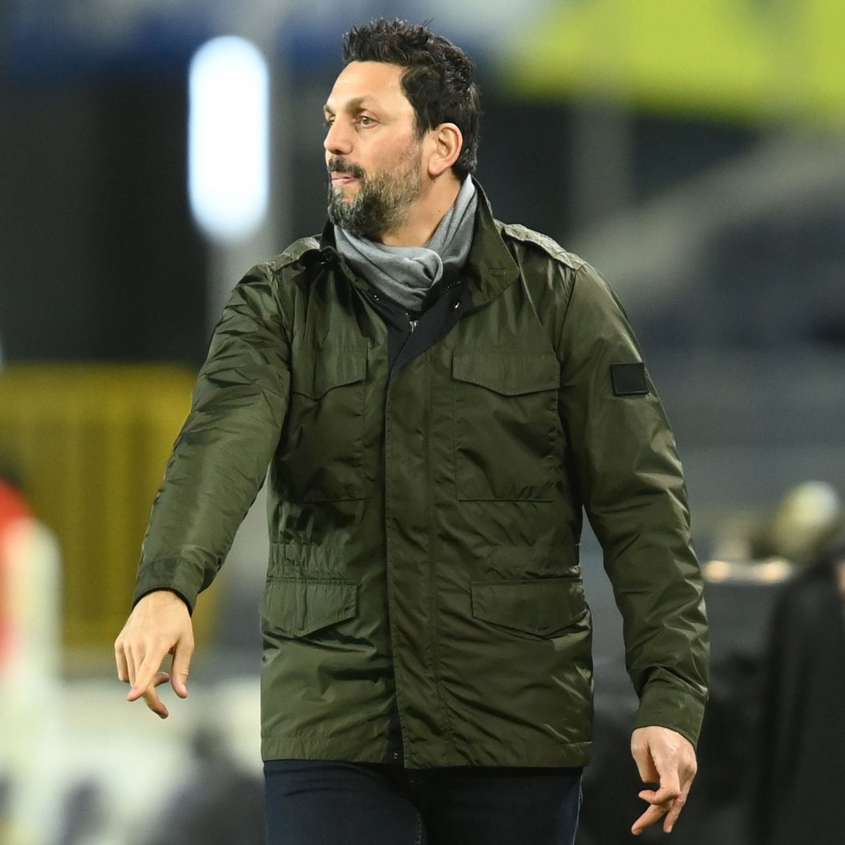 bet365's tweet photo. Erol Bulut arrived at Cardiff City in June with the club having finished 21st last season.

Using free transfers and loans only, he added the likes of Goutas, Siopis, Ramsey, Méïté, Grant, Ugbo & Bowler to his squad.

His side are now up to fifth in the Championship after a 4-0 win away at Huddersfield.