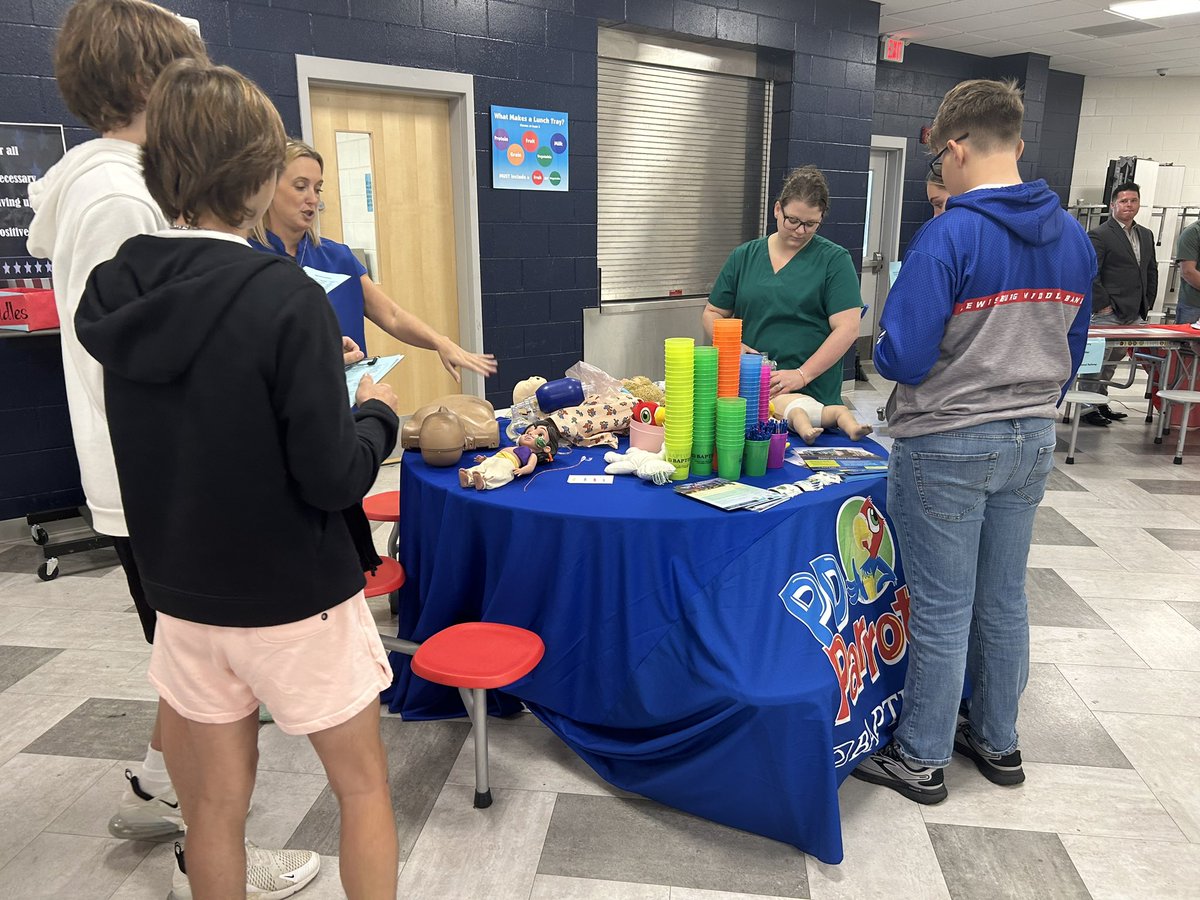 arbarker23's tweet photo. @counselors_LMS  are amazing! Career fair was so interesting and educational for the 8th graders today! #LMSPats 💙❤️ https://t.co/m93aB3iFYg