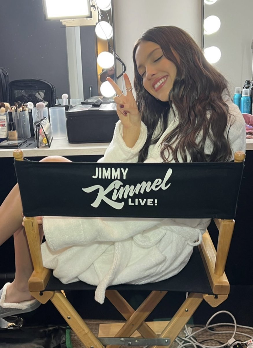 The Highlight tweet media