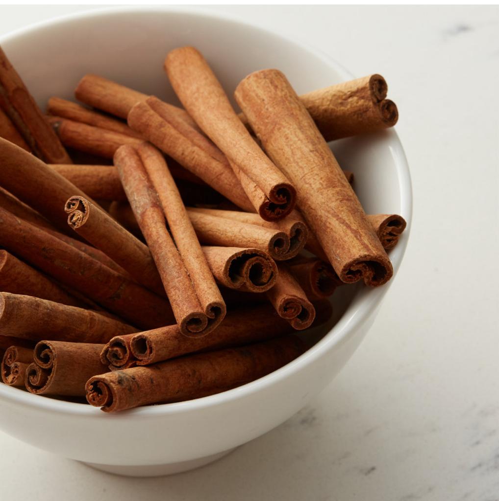 Les herbes aromatiques sont bien plus que de simples condiments. Elles portent en elles la magie de la guérison et renferment les secrets anciens. Eveillez-vous et explorons leurs pouvoirs cachés.