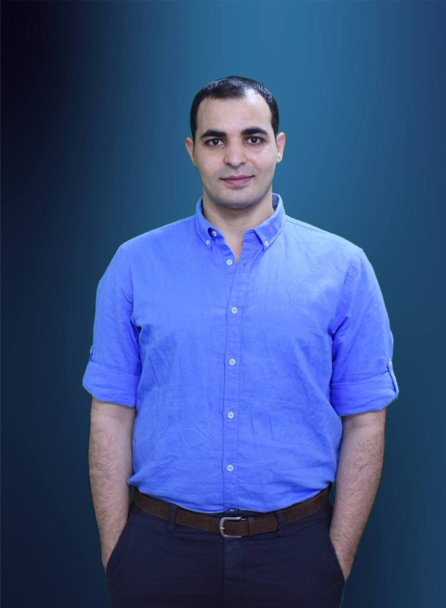 من علمني حرفًا

كان مستوايا في الإنجليزي ضعيف وعمري ما كنت أفهم حد أجنبي أو أفهم حاجة مكتوبة بالإنجليزي

لحد ما ربنا من عليا وبدأت رحلتي 

الخطة :