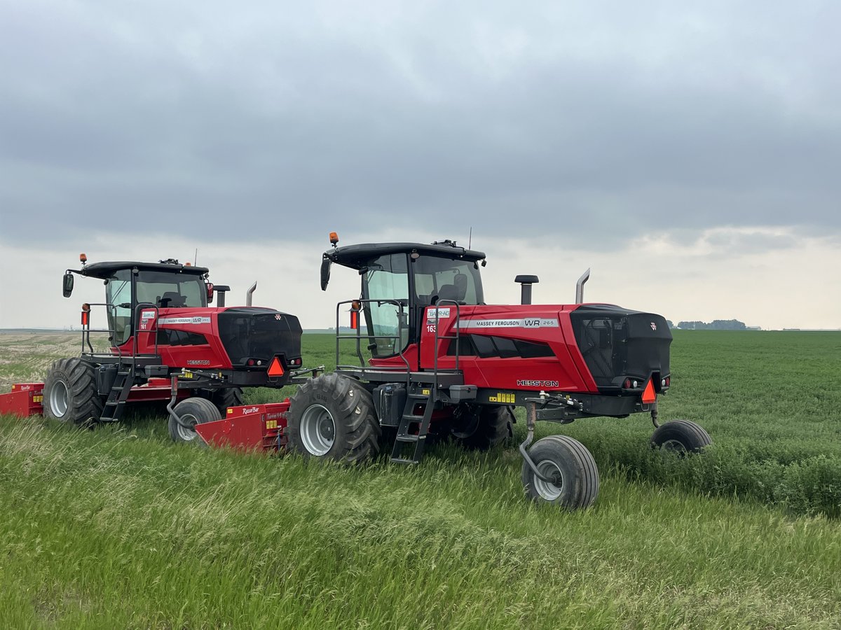 hanlonag's tweet image. Come see the upgrades on the new #Massey #WRseries #windrower at our Equipment Expo on November 30th! The WR Series has improved cooling and airflow features along with a revamped hydraulic system. Free admission, details here: bit.ly/3rqCy5U #HEXPO2023 #abag