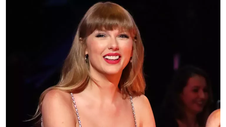 The Highlight tweet media