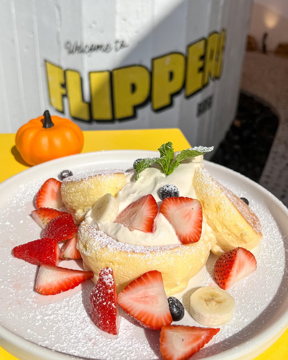 Qui est fan de Fluffy Pancakes ici ? 😍 
bit.ly/3FwI76a