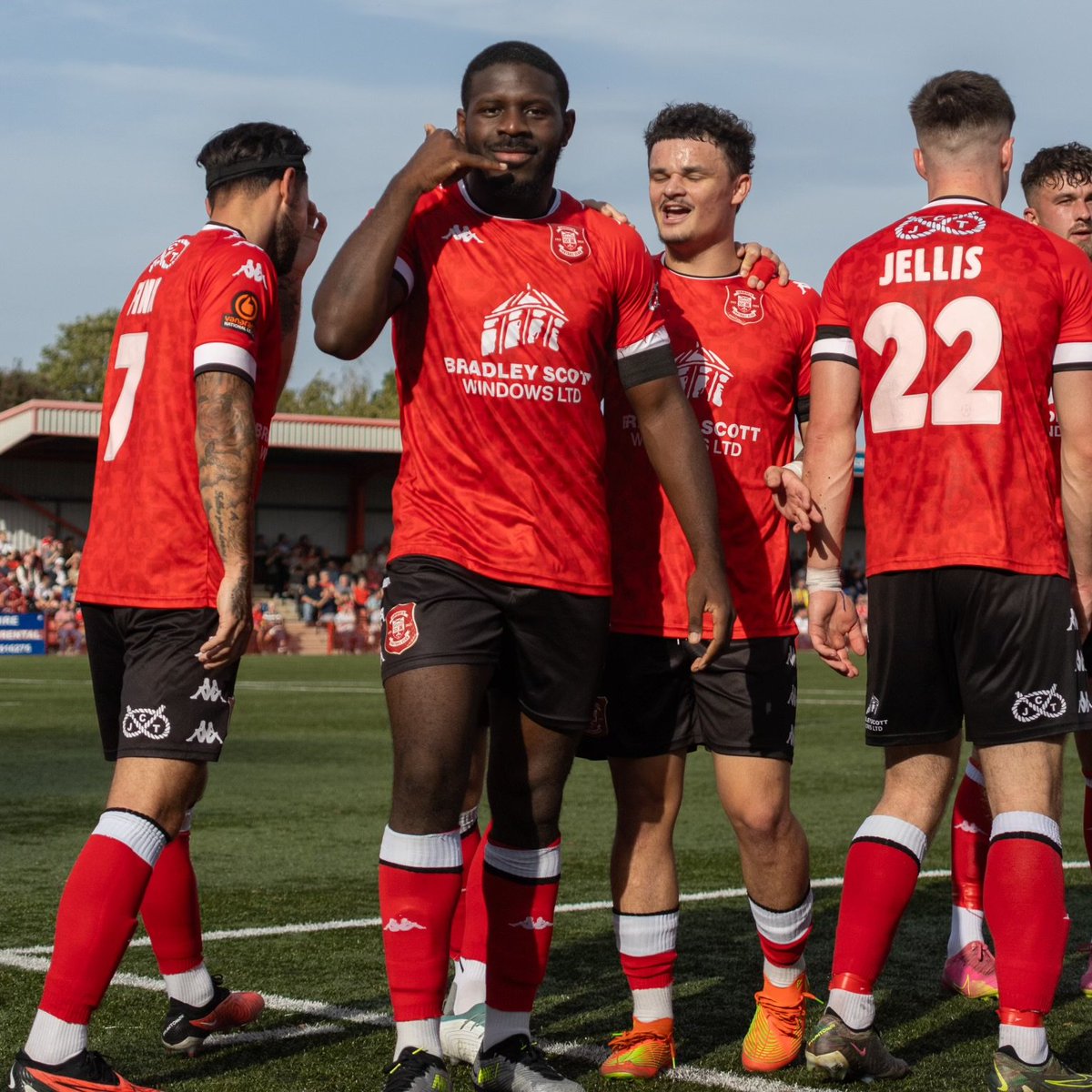 🥇 Top of the Vanarama National League North 📈 9 games unbeaten in the league 🧤 5 clean sheets in a row Would you have thought this from @TamworthFC?! #TheVanarama | #COYL