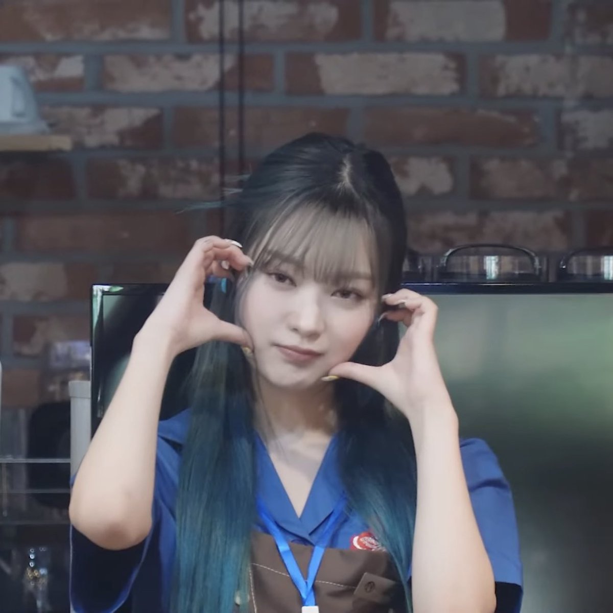miscyeon's tweet photo. Happy Birthday, Miso! ๐ฑ๐๐
Truly an underrated gem. Hope one day you get the love and recognition you deserve. Wishing for even better days ahead and thank you for always shining bright~~ ๐
#HBDMISO #HAPPYMISODAY https://t.co/t6tR3VFsN9