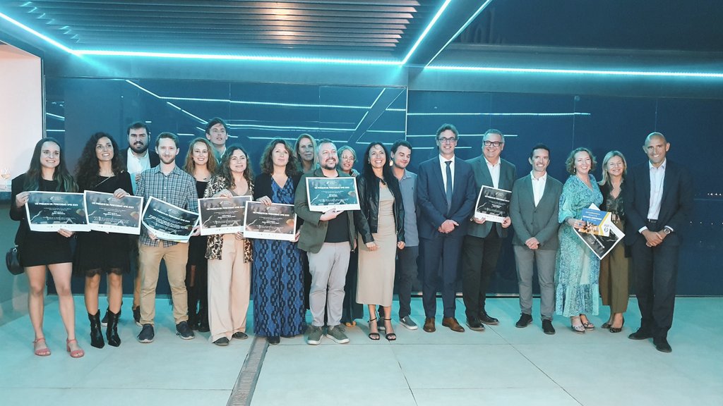Marttamusic's tweet photo. En la VIII edición de los premios @APIBaleares, la gran fiesta del periodismo Balear, enhorabuena a todos!! https://t.co/MqVUlZFaB0