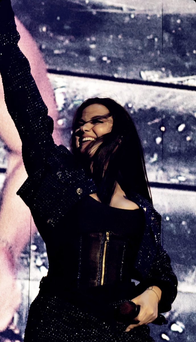 MaitePerroniSlo's tweet photo. Maite Perroni te quiero!!! You are my every day hope of a better future!! ♥️🥹 @maiteperroni #maiteperroniworld #perronitos #actrizmaiteperroni #cantantemaiteperroni #SoyRebeldeTour https://t.co/yGrdKp4cKe
