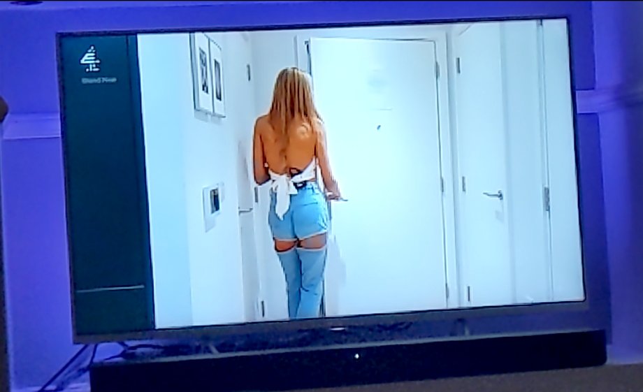 Peggy: "I just feel humiliated" - possibly because of what she's wearing #MAFSUK