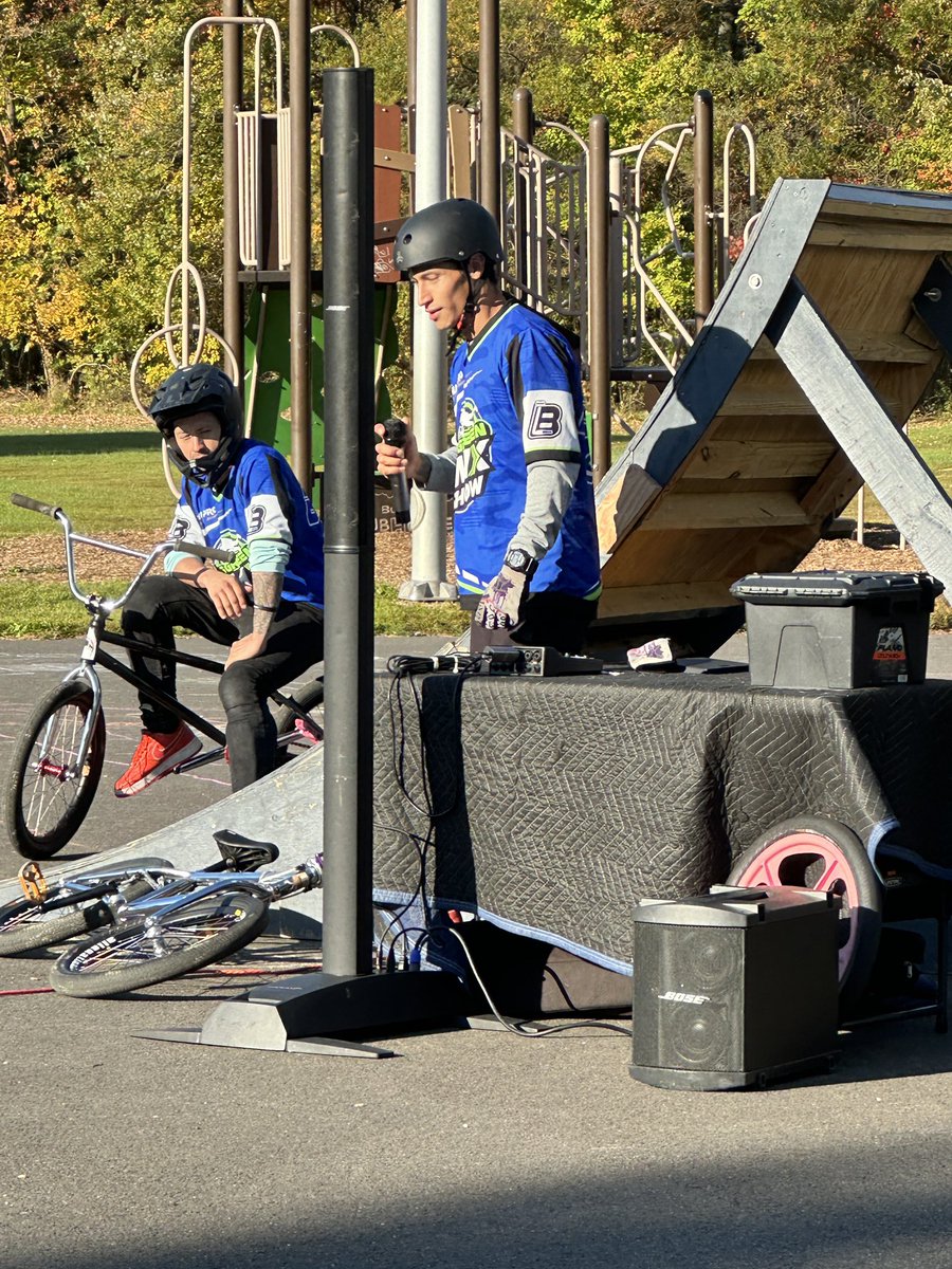 Countryside_PTO's tweet photo. Today the students had an assembly by GoGreen BMX show featuring some awesome bike tricks and a motivational message!Assemblies are just one of the ways the PTO supports Countryside #cstogetherisbetter https://t.co/EjwidUIahd